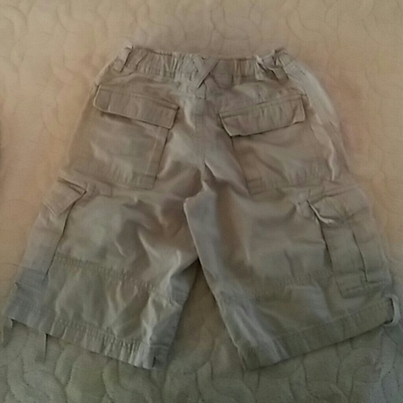 Bundle of 3 pairs of boy's shorts size 7&8 - Picture 4 of 8